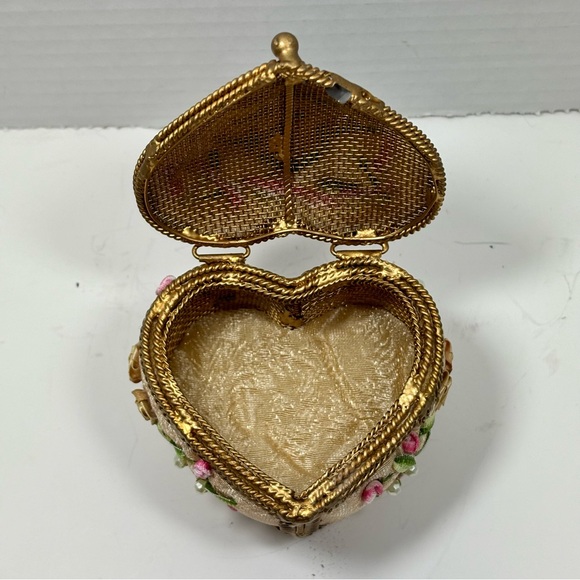 Victorian Style Heart Shaped Trinket Box-Fabric-Ribbon Art/Gild Metal Frame 3in - Picture 7 of 14
